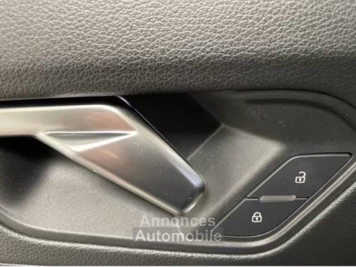 Audi Q3 45 TFSIe S line PANO MATRIX SONOS 360 - 11