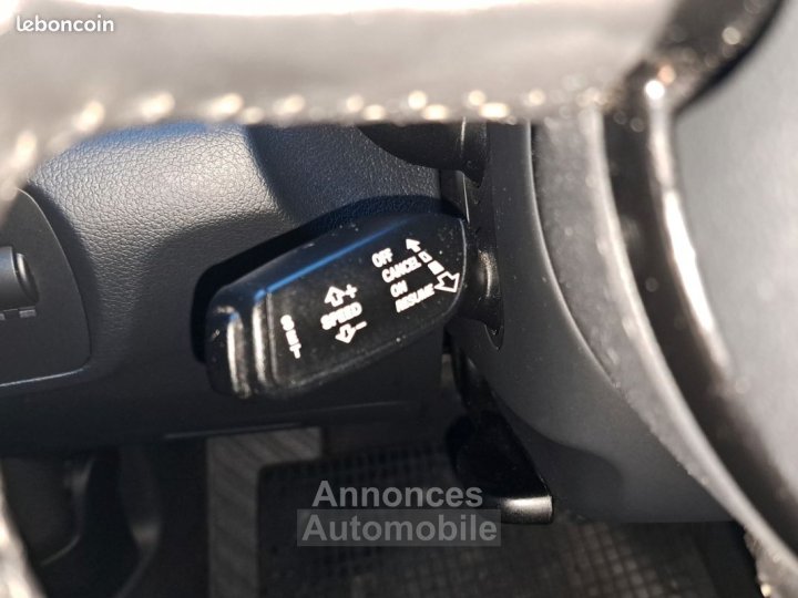 Audi Q3 20 tdi 175 ambiente quattro s-tronic garantie 6 mois - 29