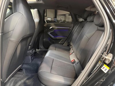 Audi A3 IV (2) Berline 15 35 TFSI Mild Hybrid 150 S Line S Tronic 7 1° Main FR Options%2B%2B%2B a - 16