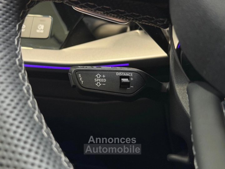 Audi A3 IV (2) Berline 15 35 TFSI Mild Hybrid 150 S Line S Tronic 7 1° Main FR Options%2B%2B%2B a - 25