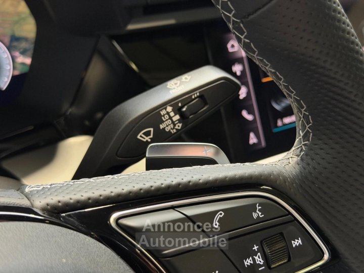 Audi A3 IV (2) Berline 15 35 TFSI Mild Hybrid 150 S Line S Tronic 7 1° Main FR Options%2B%2B%2B a - 26