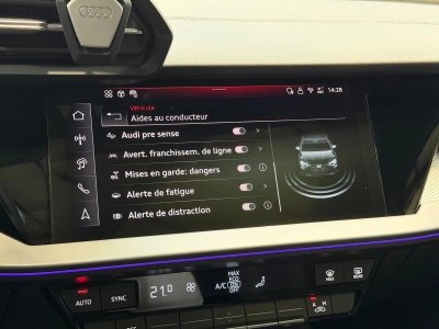 Audi A3 IV (2) Berline 15 35 TFSI Mild Hybrid 150 S Line S Tronic 7 1° Main FR Options%2B%2B%2B a - 29