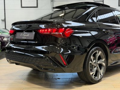 Audi A3 IV (2) Berline 15 35 TFSI Mild Hybrid 150 S Line S Tronic 7 1° Main FR Options%2B%2B%2B a - 41