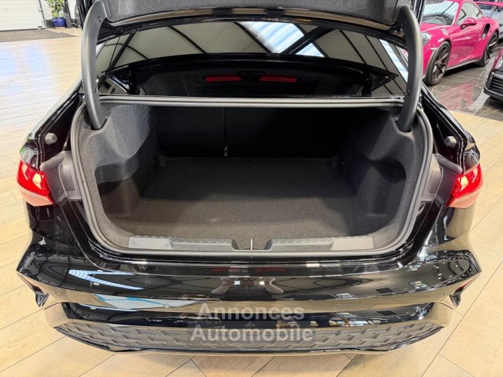 Audi A3 IV (2) Berline 15 35 TFSI Mild Hybrid 150 S Line S Tronic 7 1° Main FR Options%2B%2B%2B a - 45