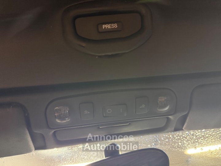 Audi TT ROADSTER 18T 180ch / Cuir Baseball / Son Bose / Distribution OK - 22