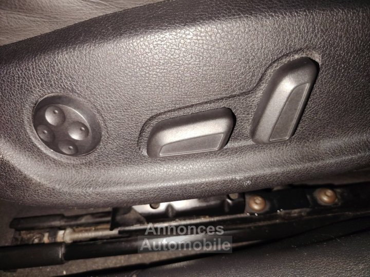 Audi A4 AVANT 30 V6 TDI 239 Ambition Luxe quattro Tiptronic - 15