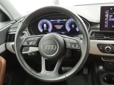 Audi A4 30TDi Avant Adv STRONIC   - 9