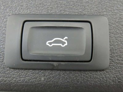 Audi A4 30TDi Avant Adv STRONIC   - 14