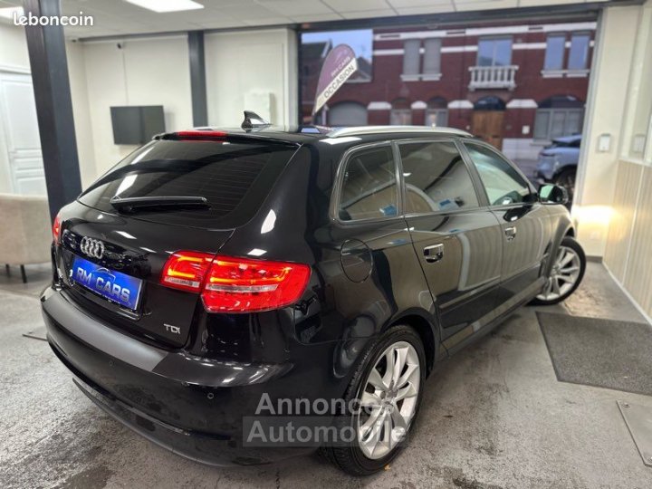 Audi A3 16 TDI 105ch Ambition - 3