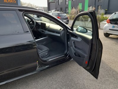 Audi A4 AVANT 40 TDI 204 S tronic 7 TOIT OUVRANT 1ER MAIN   - 11
