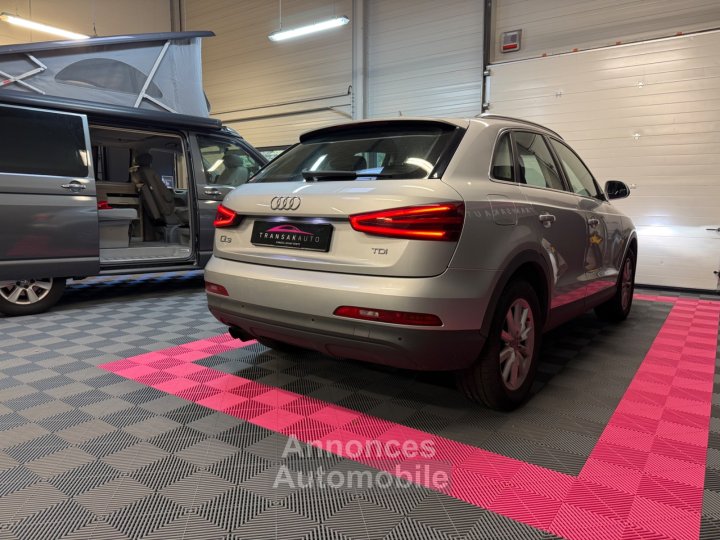 Audi Q3 20 TDI 140 ch Attraction / Distribution OK - 5