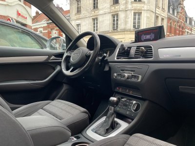 Audi Q3 20 TFSI 220 ch Quattro S line S tronic 7 / SIEGES CHAUFFANTS / TOIT OUVRANT   - 16