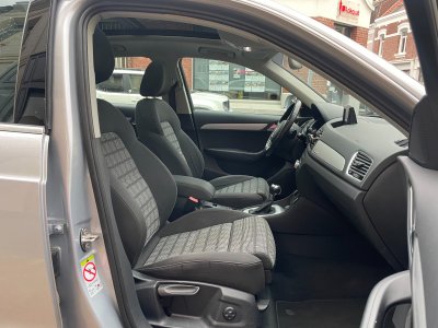 Audi Q3 20 TFSI 220 ch Quattro S line S tronic 7 / SIEGES CHAUFFANTS / TOIT OUVRANT   - 47