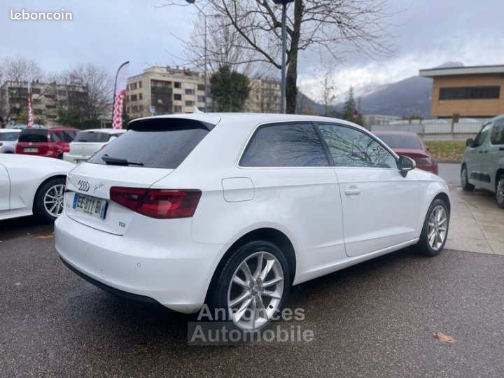 Audi A3 20 TDI 150ch Ambition Luxe GPS LED Drive Select - 4
