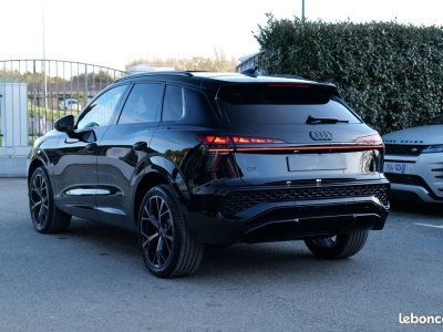 Audi Q3 2026 20 tdi 150 ch s line tronic 7 garantie 5 ans noir mythic dispo stock   - 2