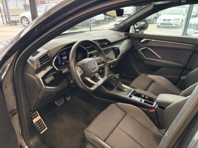 Audi Q3 35 TFSI 150ch Mild Hybrid S tronic 7 SLINE   - 13