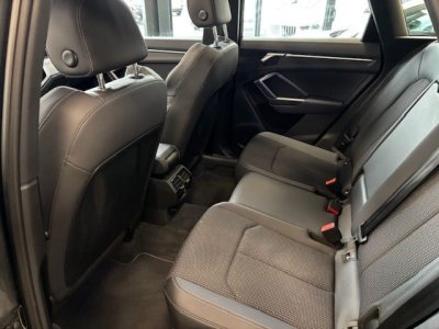 Audi Q3 35 TFSI 150ch Mild Hybrid S tronic 7 SLINE   - 16