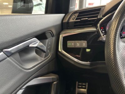 Audi Q3 35 TFSI 150ch Mild Hybrid S tronic 7 SLINE   - 29