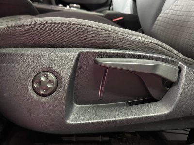 Audi A3 Sportback 35 TFSI CoD 150 Design / Apple car play / R&eacute;gulateur adaptatif/Feux Led   - 30