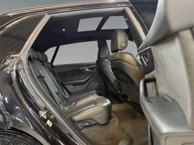 Audi Q8 50 TDI 286ch S line quattro tiptronic 8   - 10