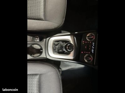 Audi Q3 20 TDI 140ch Ambiente   - 18