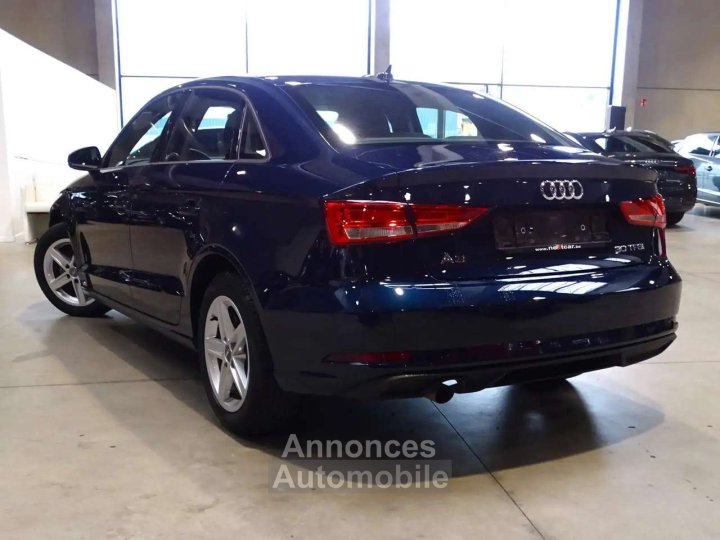 Audi A3 30TFSI Sedan - 4