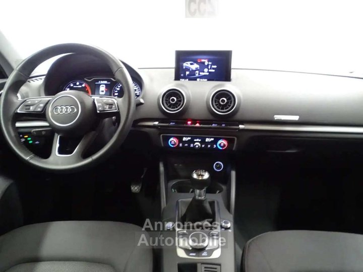 Audi A3 30TFSI Sedan - 7