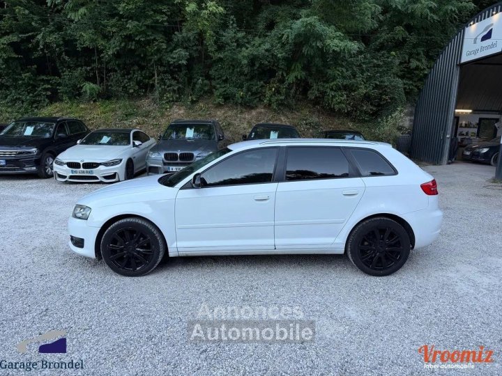 Audi A3 Sportback 20 TDi 140cv S-Tronic6 Ambition Luxe - 4