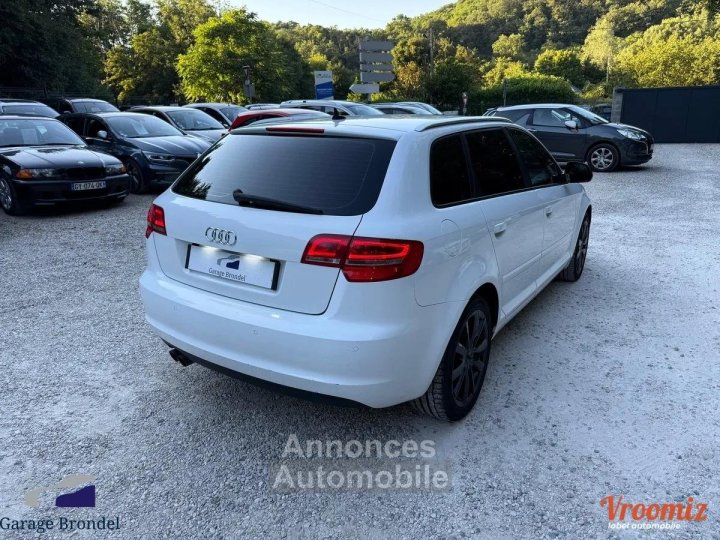 Audi A3 Sportback 20 TDi 140cv S-Tronic6 Ambition Luxe - 9