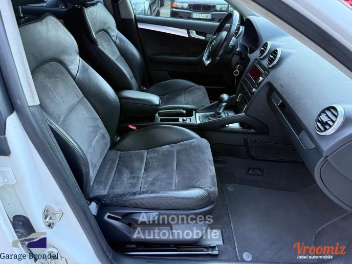 Audi A3 Sportback 20 TDi 140cv S-Tronic6 Ambition Luxe - 16