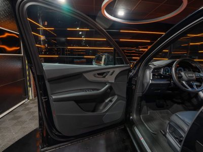 Audi Q7 55 30 TFSIe QUATTRO S LINE FACELIFT   - 21