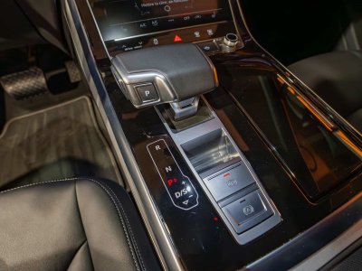 Audi Q7 55 30 TFSIe QUATTRO S LINE FACELIFT   - 38