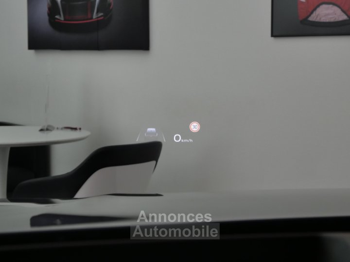 Audi Q3 HYBRIDE e-hybrid 272 ch S tronic 6 S line - 12