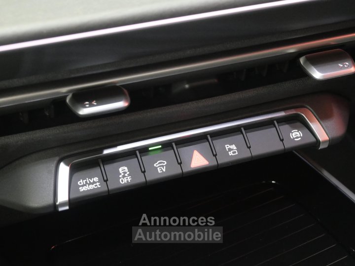 Audi Q3 HYBRIDE e-hybrid 272 ch S tronic 6 S line - 15