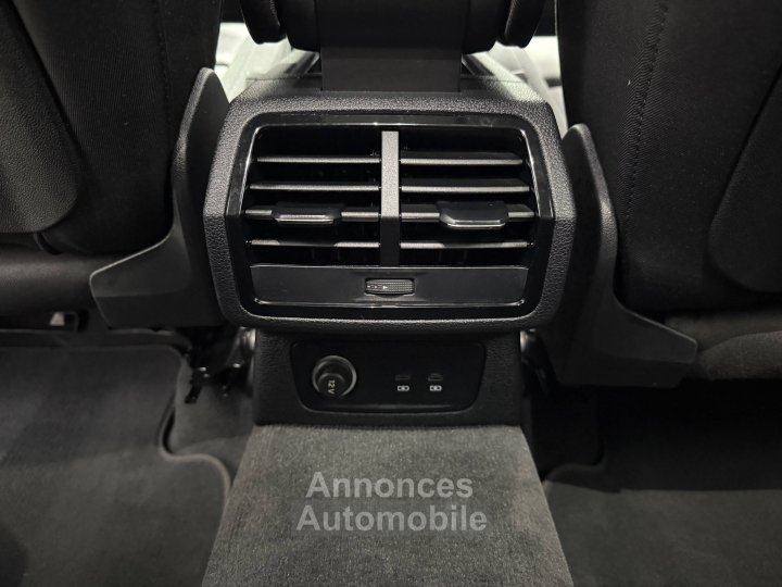 Audi Q3 35 TFSI 150 ch S tronic 7 Design - 12