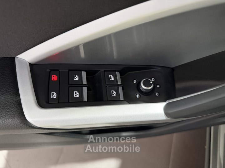 Audi Q3 35 TFSI 150 ch S tronic 7 Design - 15