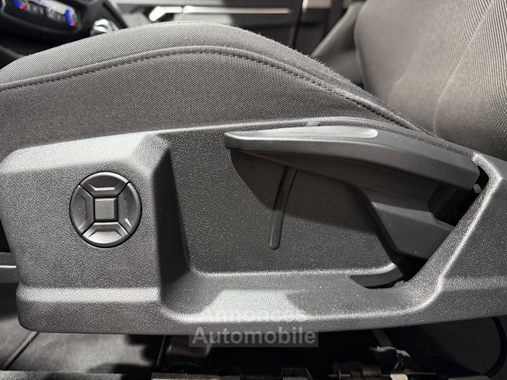 Audi Q3 35 TFSI 150 ch S tronic 7 Design - 18