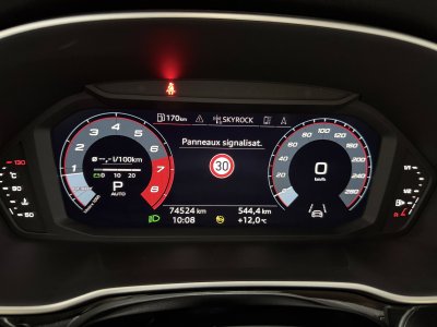 Audi Q3 35 TFSI 150 ch S tronic 7 Design   - 33
