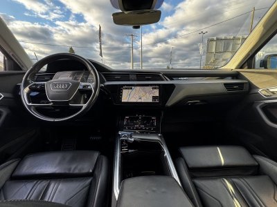 Audi e-tron S SPORTBACK 55 408CH E-QUATTRO   - 12