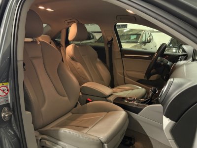 Audi A3 BERLINE 20 TDI 150 Attraction S tronic 6 - REGULATEUR - INTERIEUR CUIR - SIEGES CHAUFFANT - 13