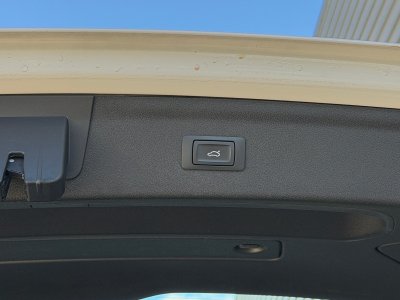 Audi Q3 BUSINESS 20 TDI Ultra 150 ch - Attelage - Coffre et rétro électrique - GARANTIE 12 MOIS - 26