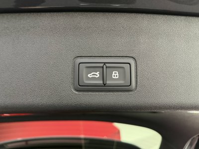 Audi Q3 HYBRIDE e-hybrid 272 ch S tronic 6 S line   - 9