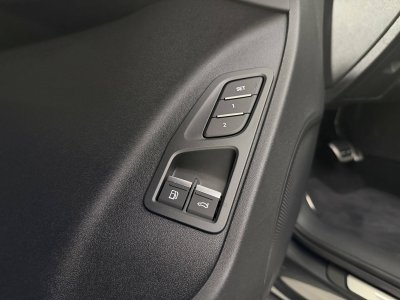 Audi Q3 HYBRIDE e-hybrid 272 ch S tronic 6 S line   - 15