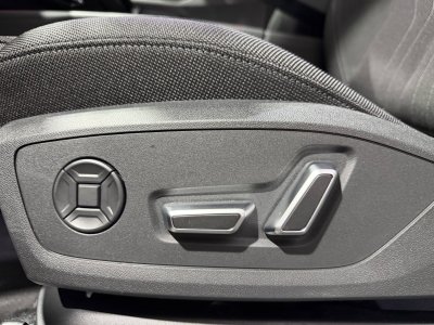 Audi Q3 HYBRIDE e-hybrid 272 ch S tronic 6 S line   - 17