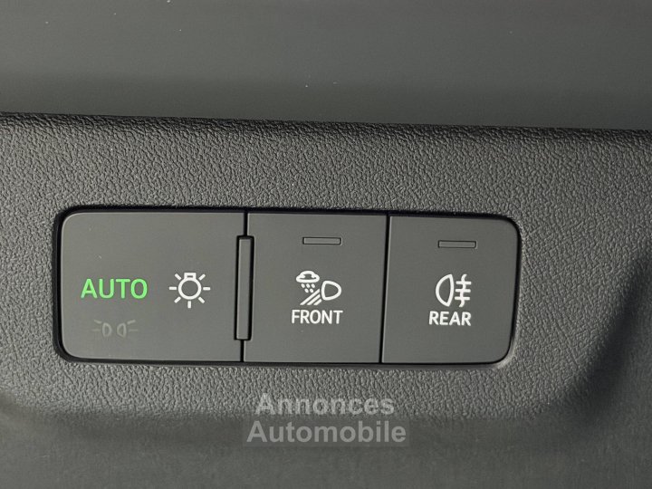 Audi Q3 HYBRIDE e-hybrid 272 ch S tronic 6 S line - 18