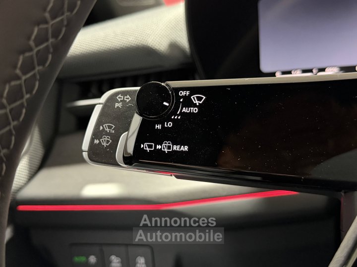 Audi Q3 HYBRIDE e-hybrid 272 ch S tronic 6 S line - 23