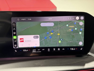 Audi Q3 HYBRIDE e-hybrid 272 ch S tronic 6 S line   - 32