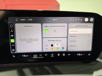 Audi Q3 HYBRIDE e-hybrid 272 ch S tronic 6 S line   - 33