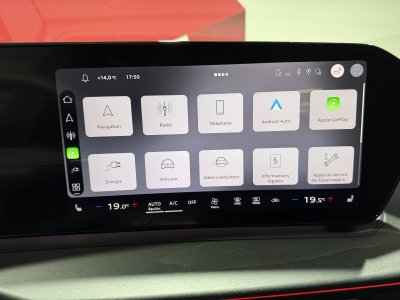 Audi Q3 HYBRIDE e-hybrid 272 ch S tronic 6 S line   - 38