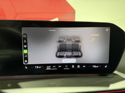 Audi Q3 HYBRIDE e-hybrid 272 ch S tronic 6 S line   - 41